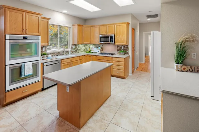 $629,000 | 601 Canyon Oak Lane, Lincoln, CA 95648