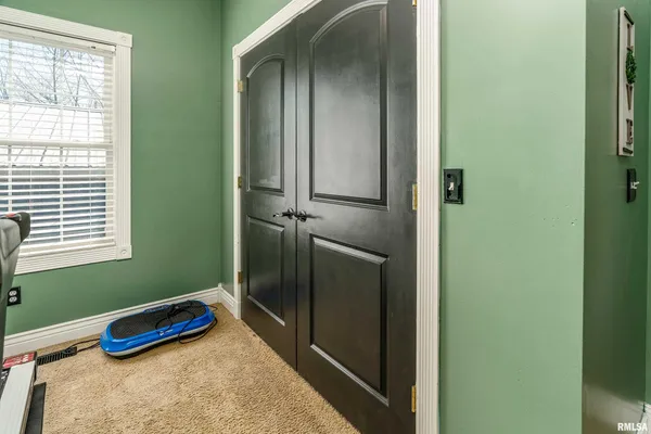 $229,000 | 1507 West Maplewood Street, Marion, IL 62959