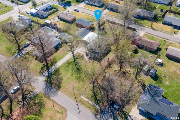 $229,000 | 1507 West Maplewood Street, Marion, IL 62959