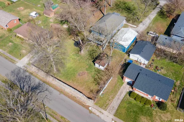 $229,000 | 1507 West Maplewood Street, Marion, IL 62959