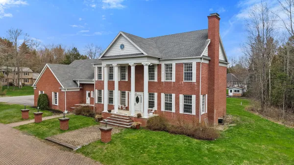 $899,000 | 63 Fenton Way, Bangor, ME 04401