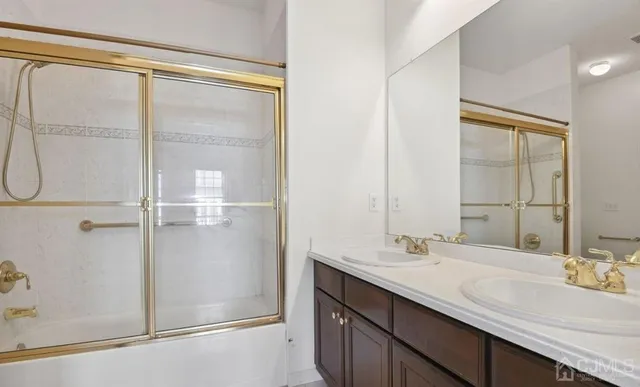 $2,650 | 24 A Roosevelt Avenue, Unit A, Carteret, NJ 07008