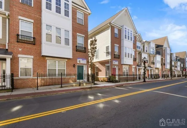 $2,650 | 24 A Roosevelt Avenue, Unit A, Carteret, NJ 07008