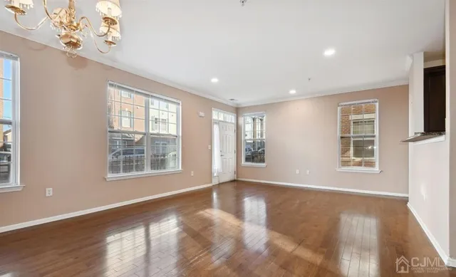 $2,650 | 24 A Roosevelt Avenue, Unit A, Carteret, NJ 07008