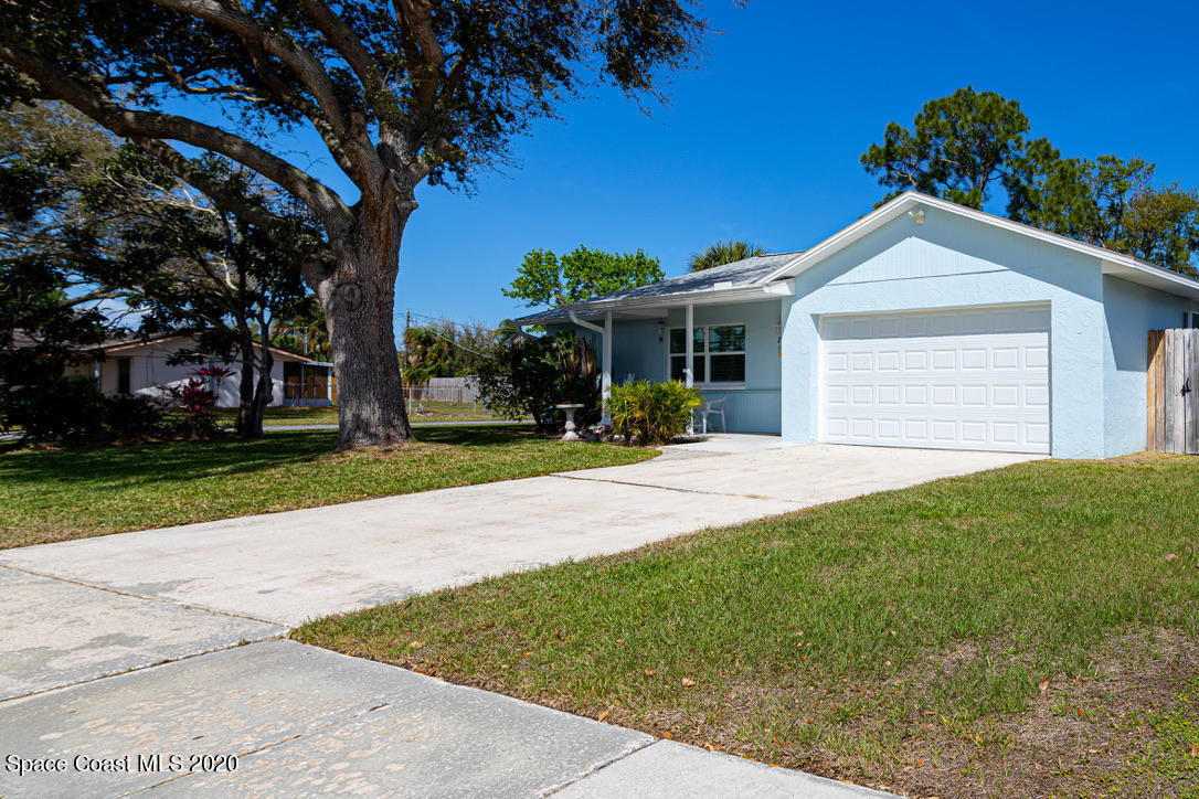 898 Brunswick Lane Rockledge, FL 32955 - Photo 3 of 49 Cool in the Shade