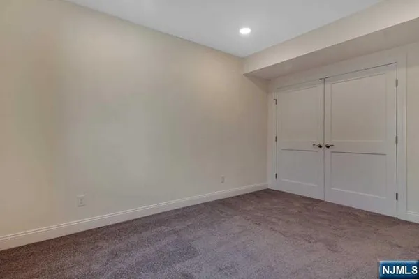 $4,000 | 734 Second Avenue, Unit 1, Lyndhurst, NJ 07071