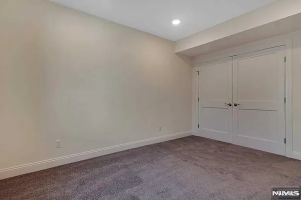 $4,000 | 734 Second Avenue, Unit 1, Lyndhurst, NJ 07071