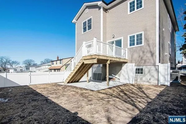 $4,000 | 734 Second Avenue, Unit 1, Lyndhurst, NJ 07071