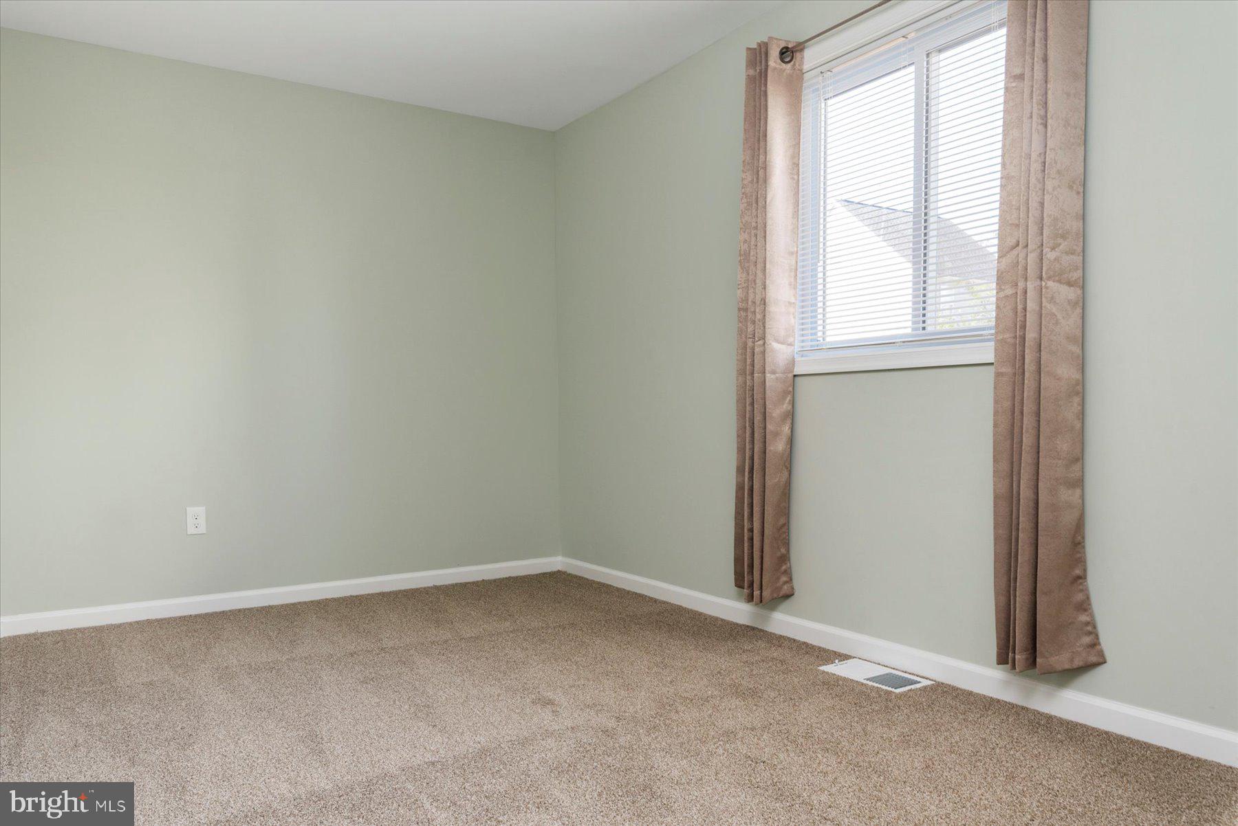 1608 Hilltop Road Edgewater, MD 21037 - Photo 15 of 37