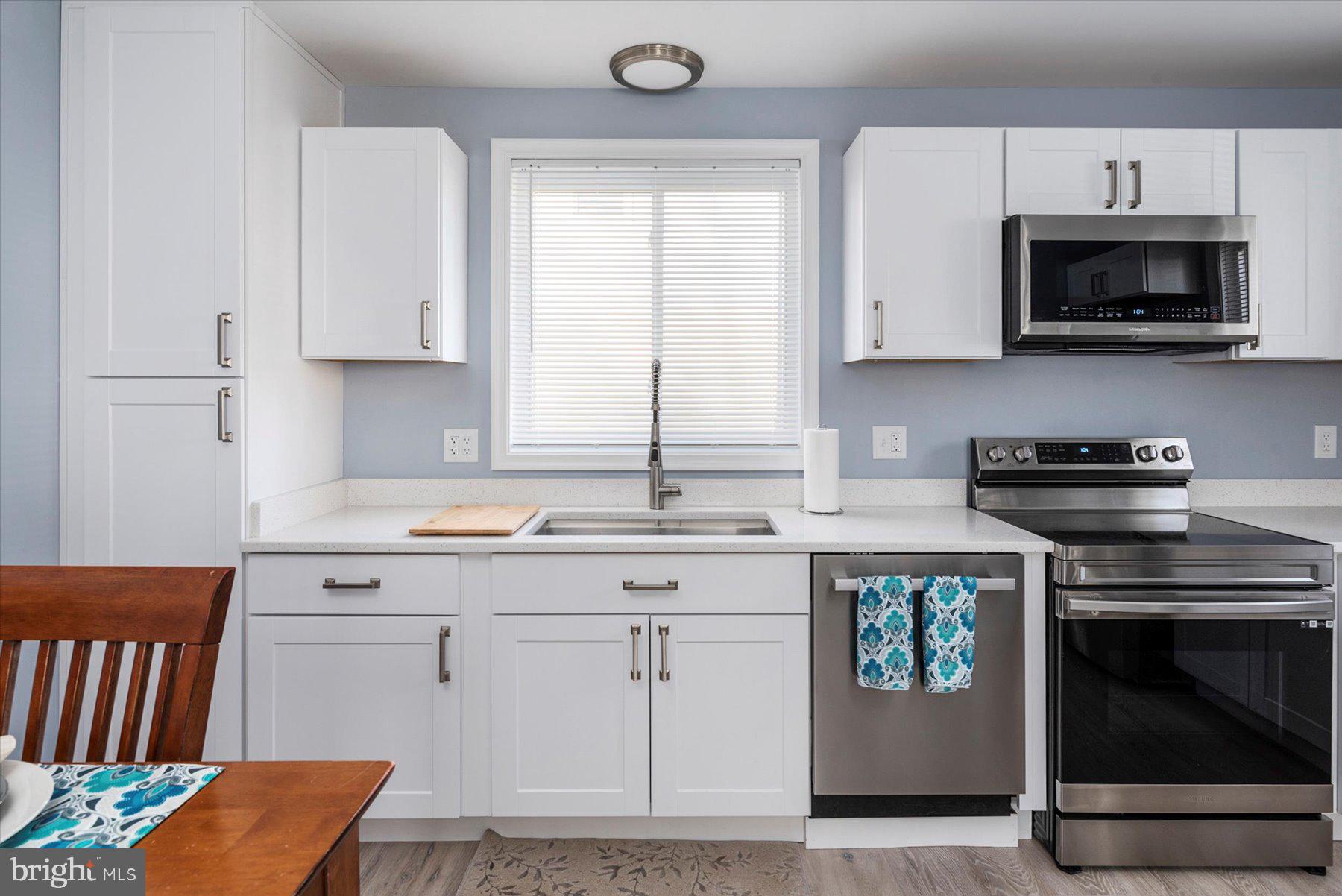 1608 Hilltop Road Edgewater, MD 21037 - Photo 3 of 37
