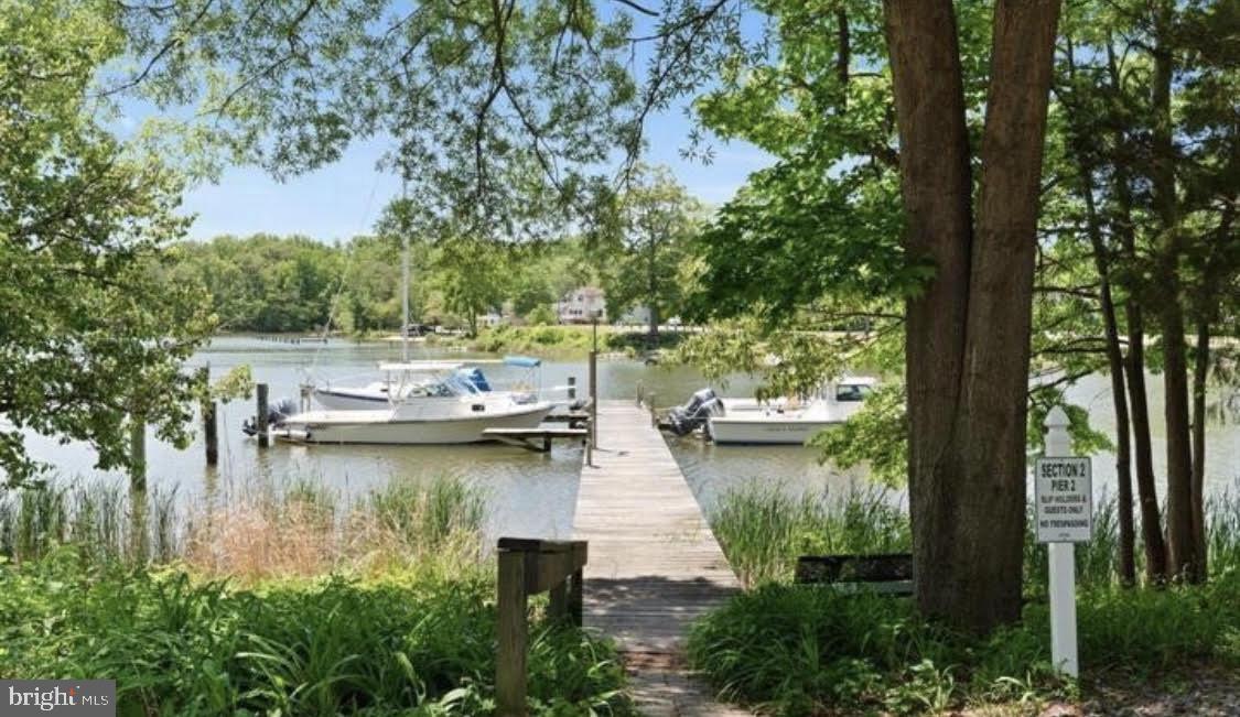 1608 Hilltop Road Edgewater, MD 21037 - Photo 33 of 37 Dock