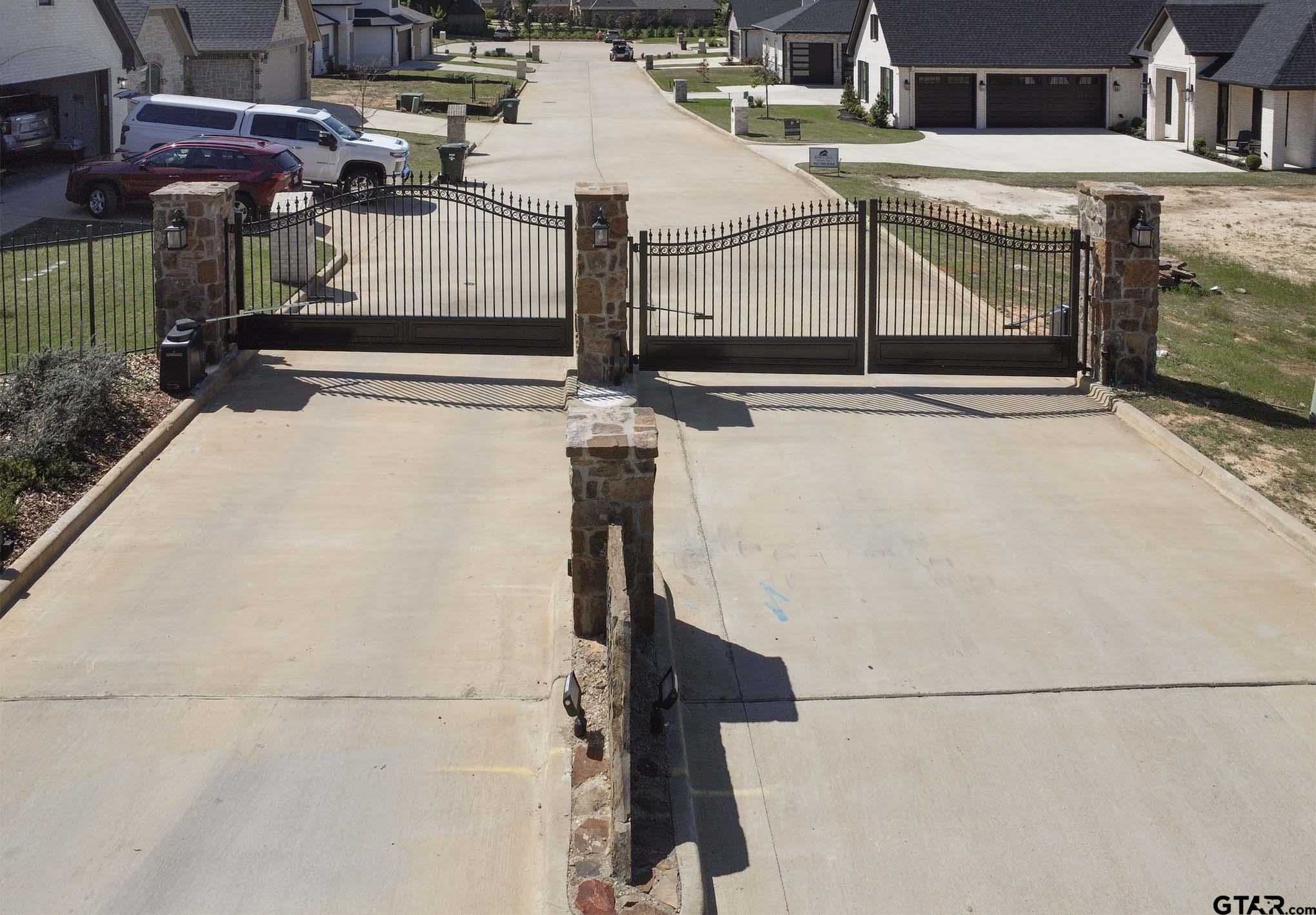 7434 Waterview Square Tyler, TX 75703 - Photo 32 of 33 a view of entryway