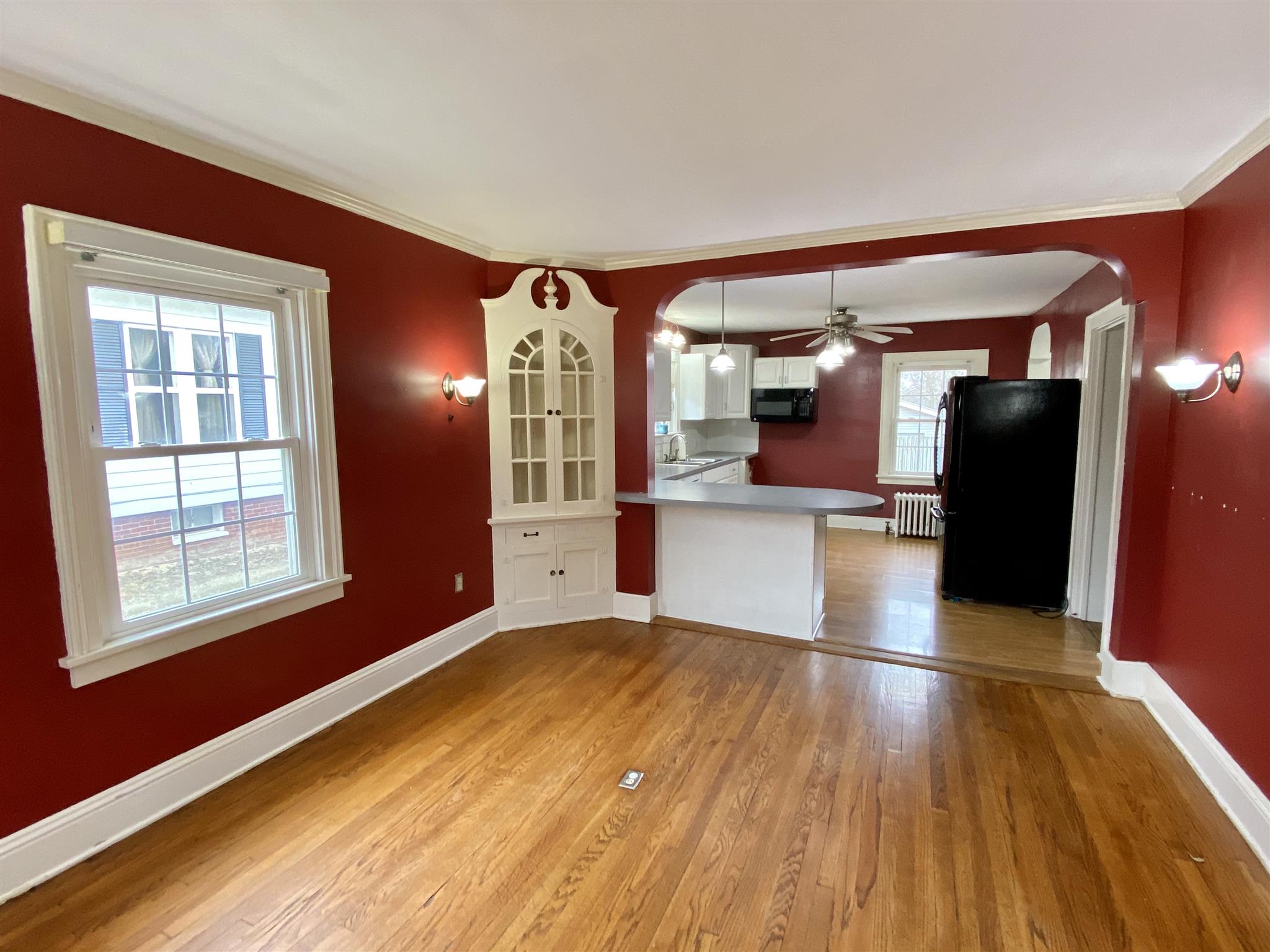 911 Edgehill Road Jacksonville, IL 62650 - Photo 16 of 36 Gallery Image 16