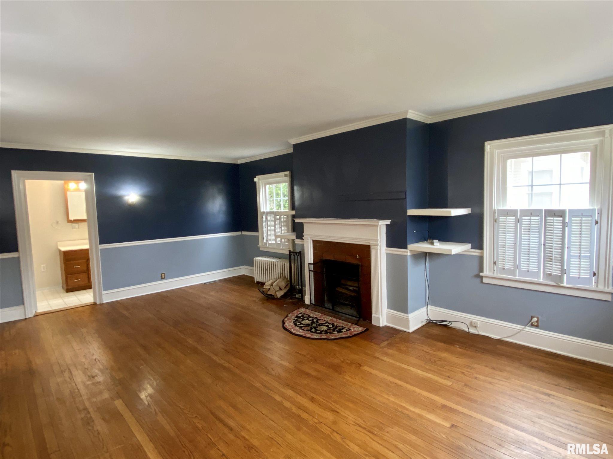 911 Edgehill Road Jacksonville, IL 62650 - Photo 3 of 36 Gallery Image 3