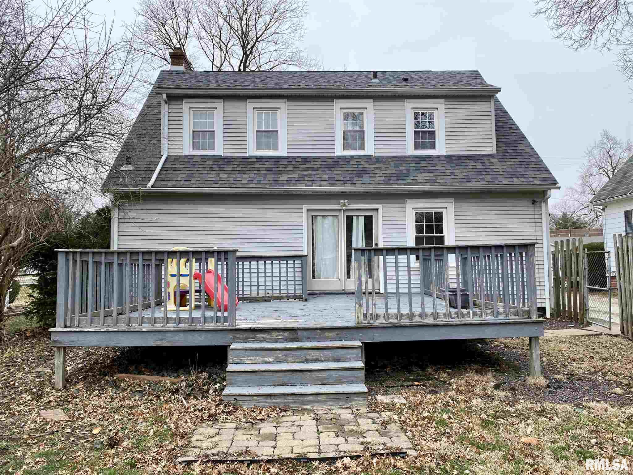 911 Edgehill Road Jacksonville, IL 62650 - Photo 33 of 36 Gallery Image 33