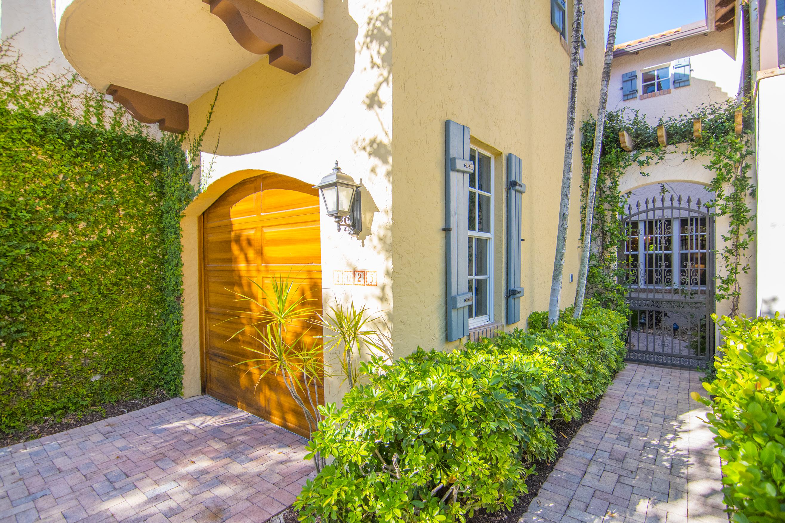1025 Coralina Lane Delray Beach, FL 33483 - Photo 2 of 35 Exterior