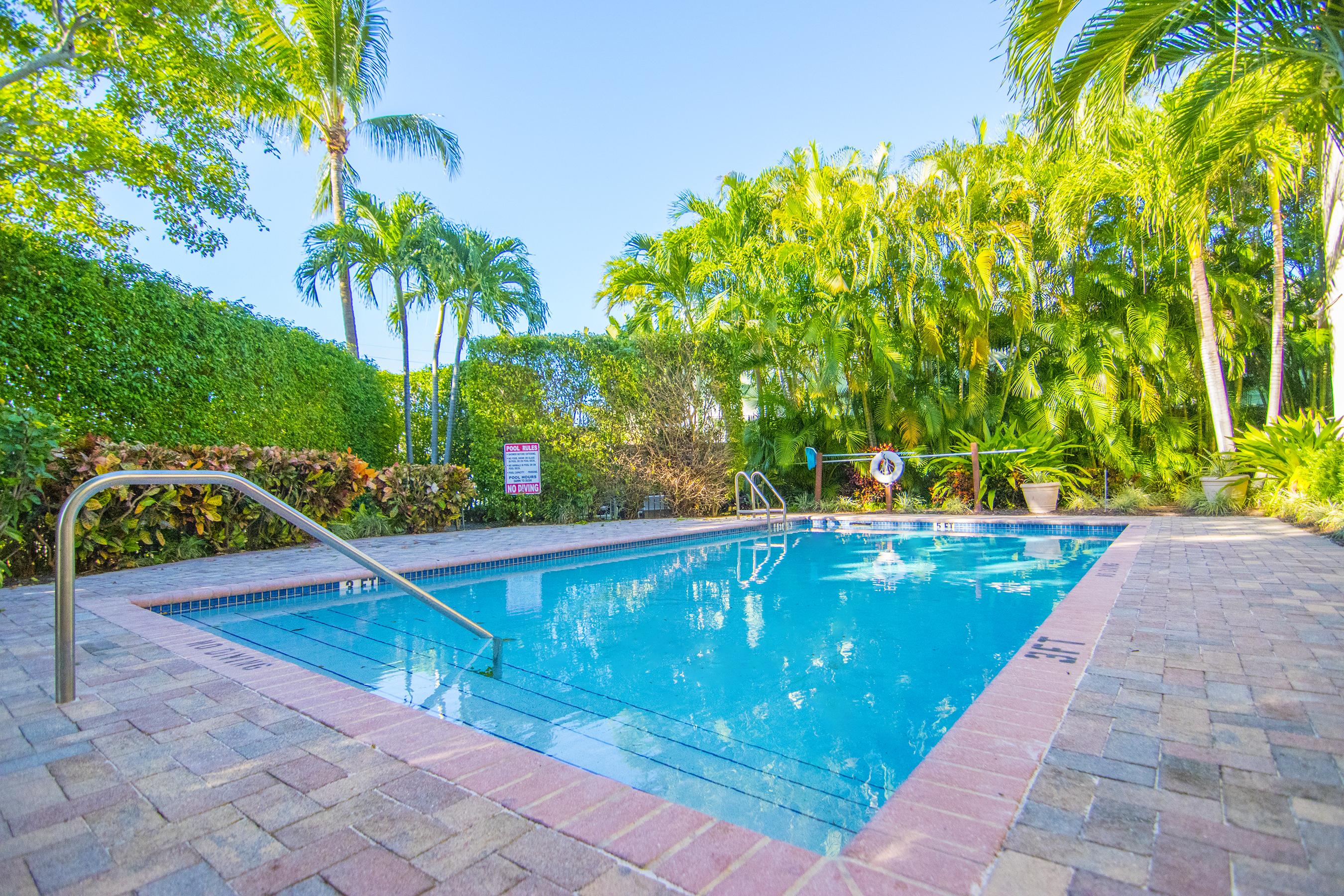 1025 Coralina Lane Delray Beach, FL 33483 - Photo 32 of 35 Pool