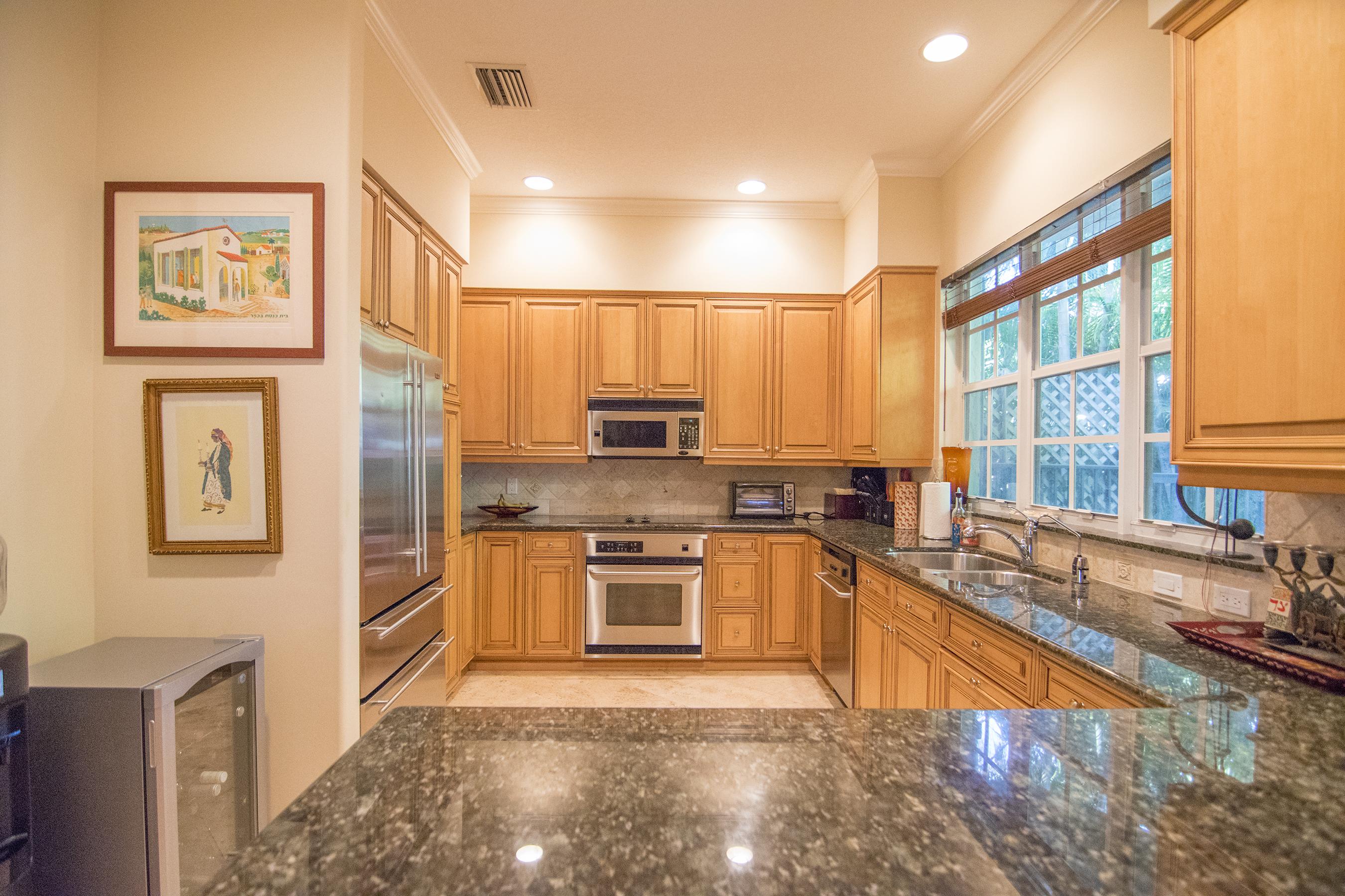 1025 Coralina Lane Delray Beach, FL 33483 - Photo 7 of 35 Kitchen