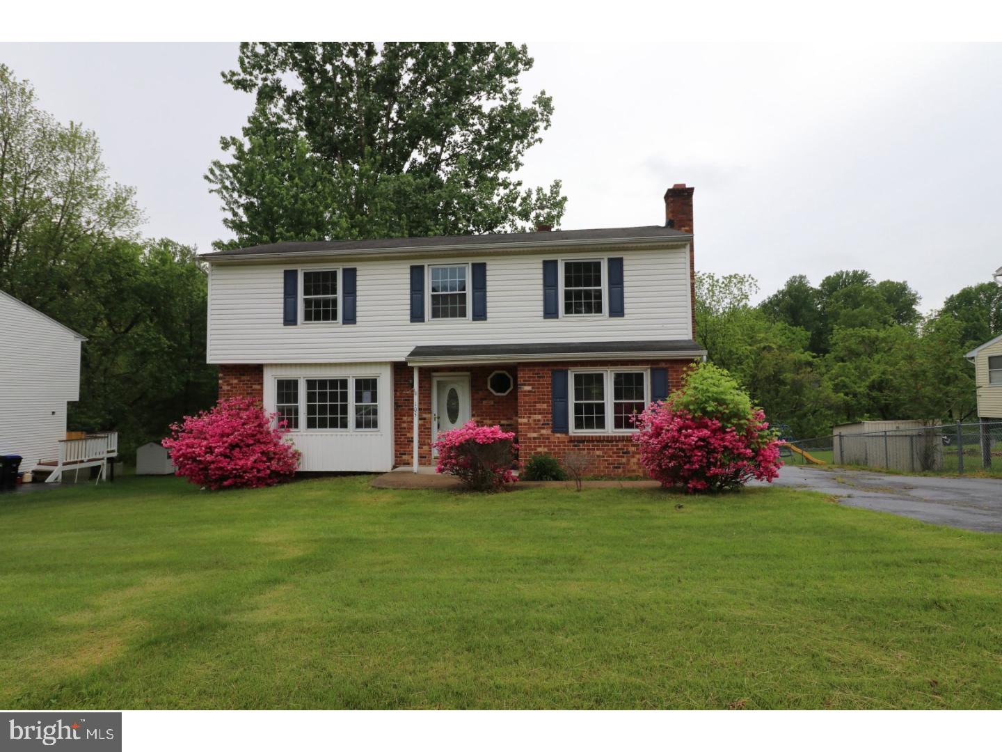 105 Woodstream Road Boothwyn, PA 19061 - Photo 2 of 15 Gallery Image 2
