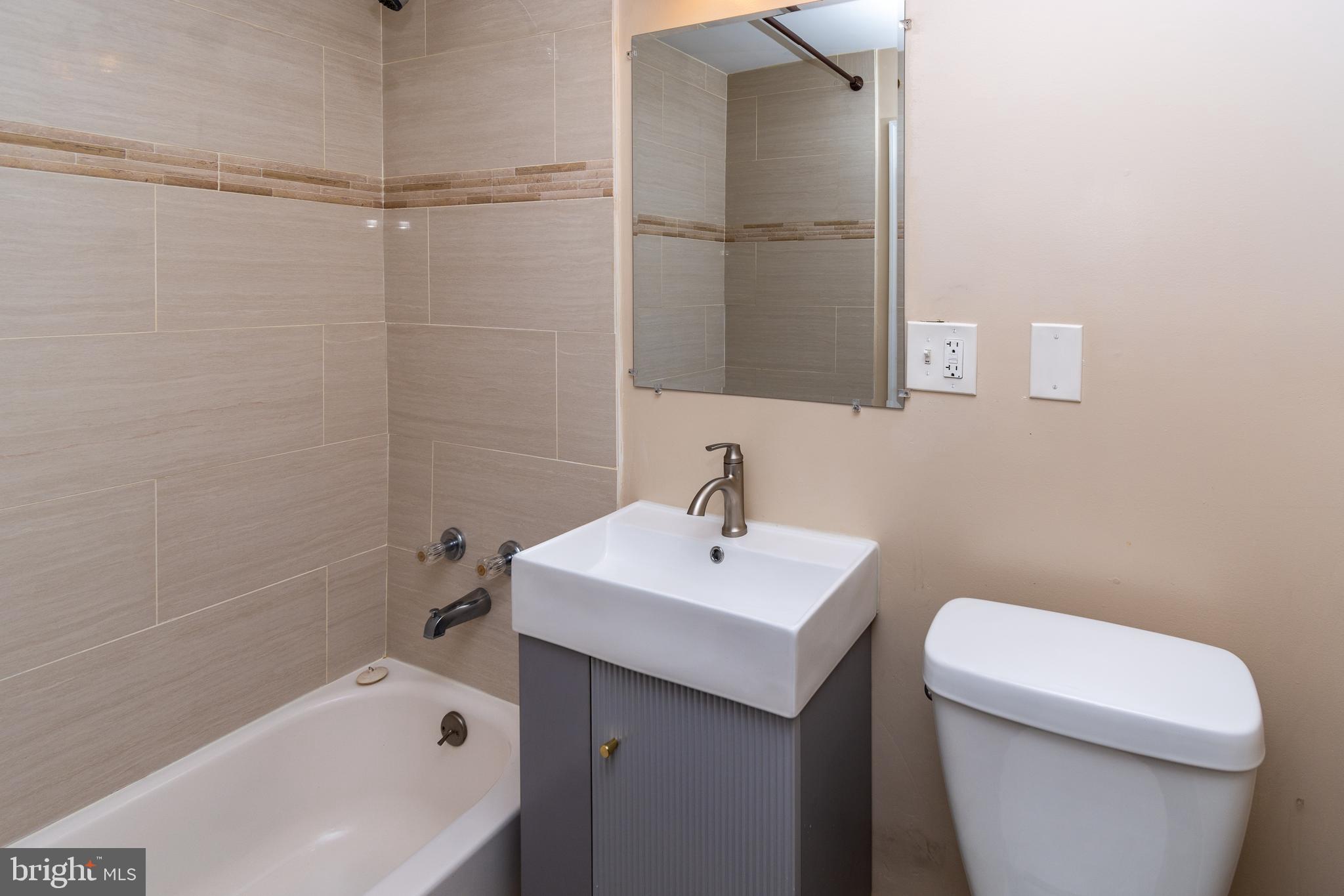 2809 Church Road Glenside, PA 19038 - Photo 29 of 49 Hallway Bath
