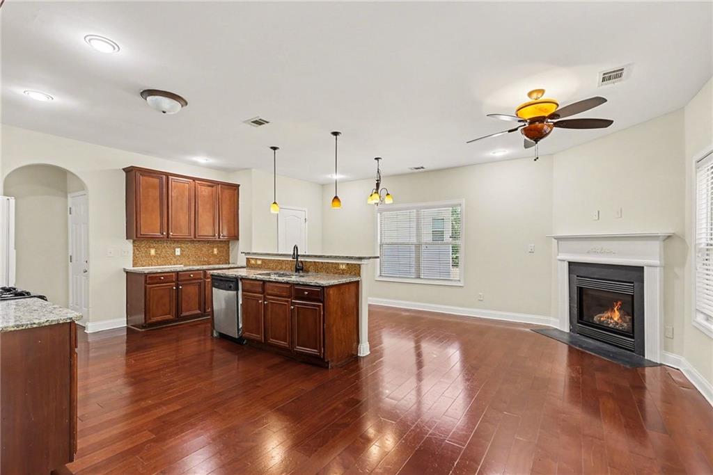5529 Dendy Trace Fairburn, GA 30213 - Photo 7 of 49