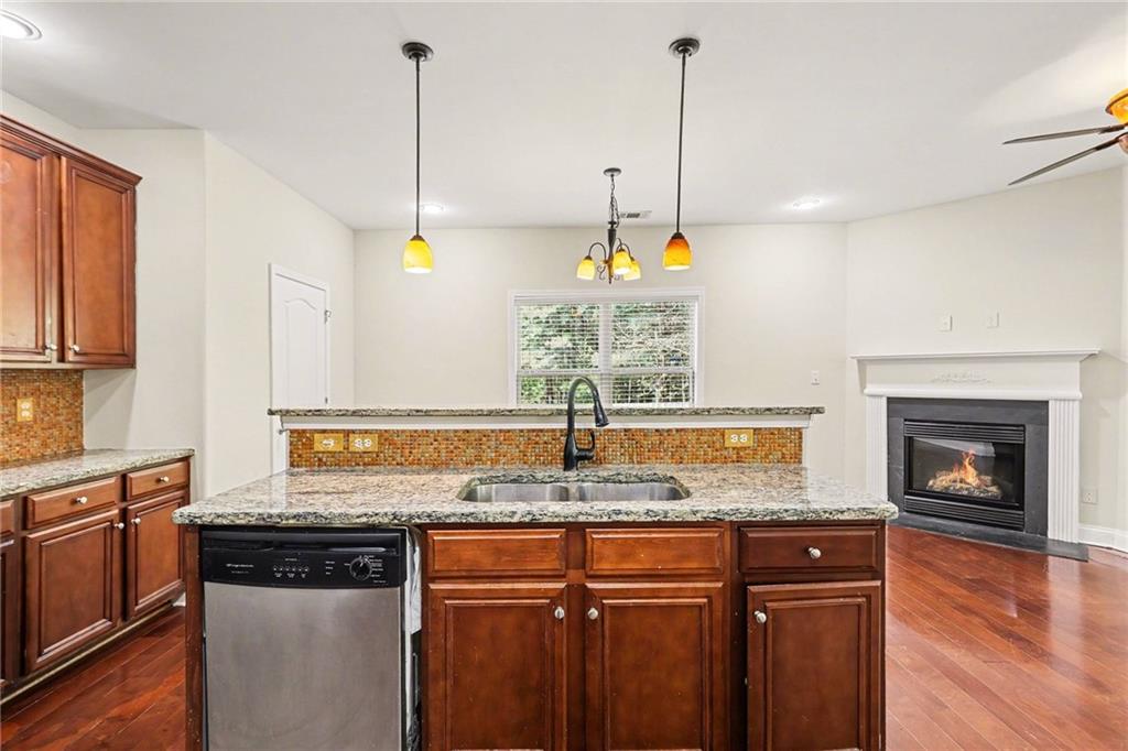 5529 Dendy Trace Fairburn, GA 30213 - Photo 10 of 49