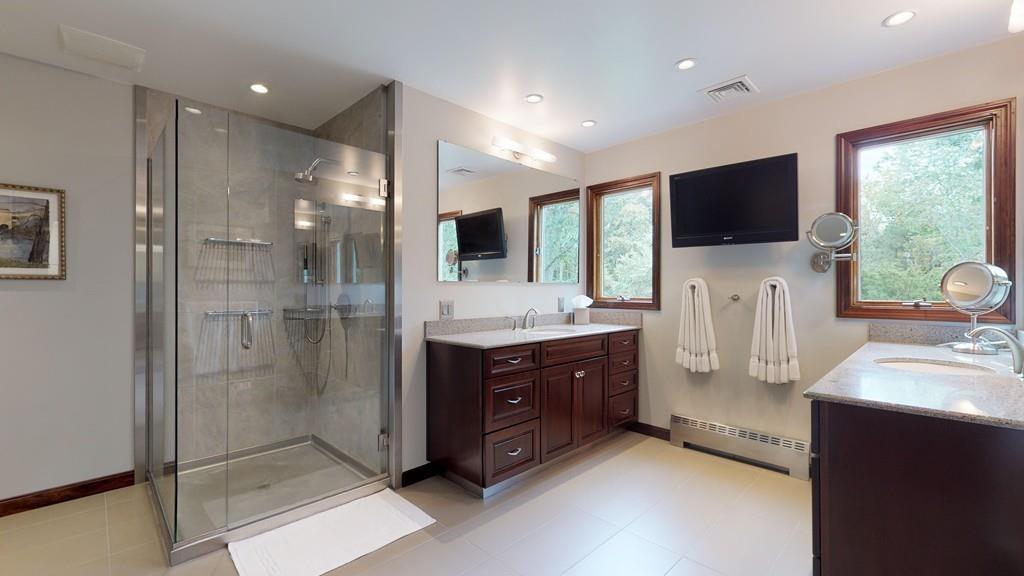 48 St George Court Warwick, RI 02888 - Photo 25 of 39