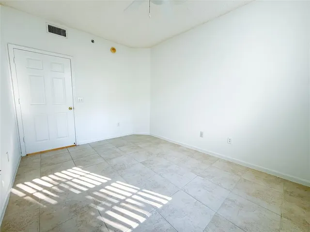 $2,600 | 3105 Northeast 184th Street, Unit 7106, North Miami Beach, FL 33160