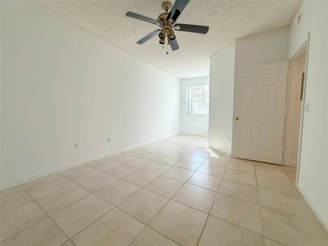 $2,600 | 3105 Northeast 184th Street, Unit 7106, North Miami Beach, FL 33160