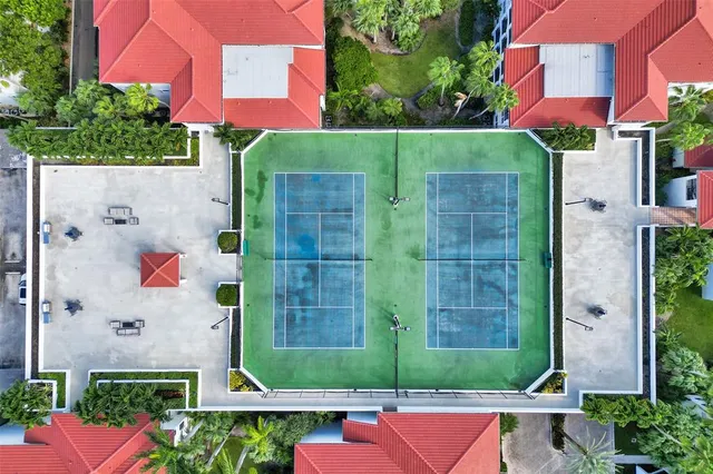 $2,600 | 3105 Northeast 184th Street, Unit 7106, North Miami Beach, FL 33160