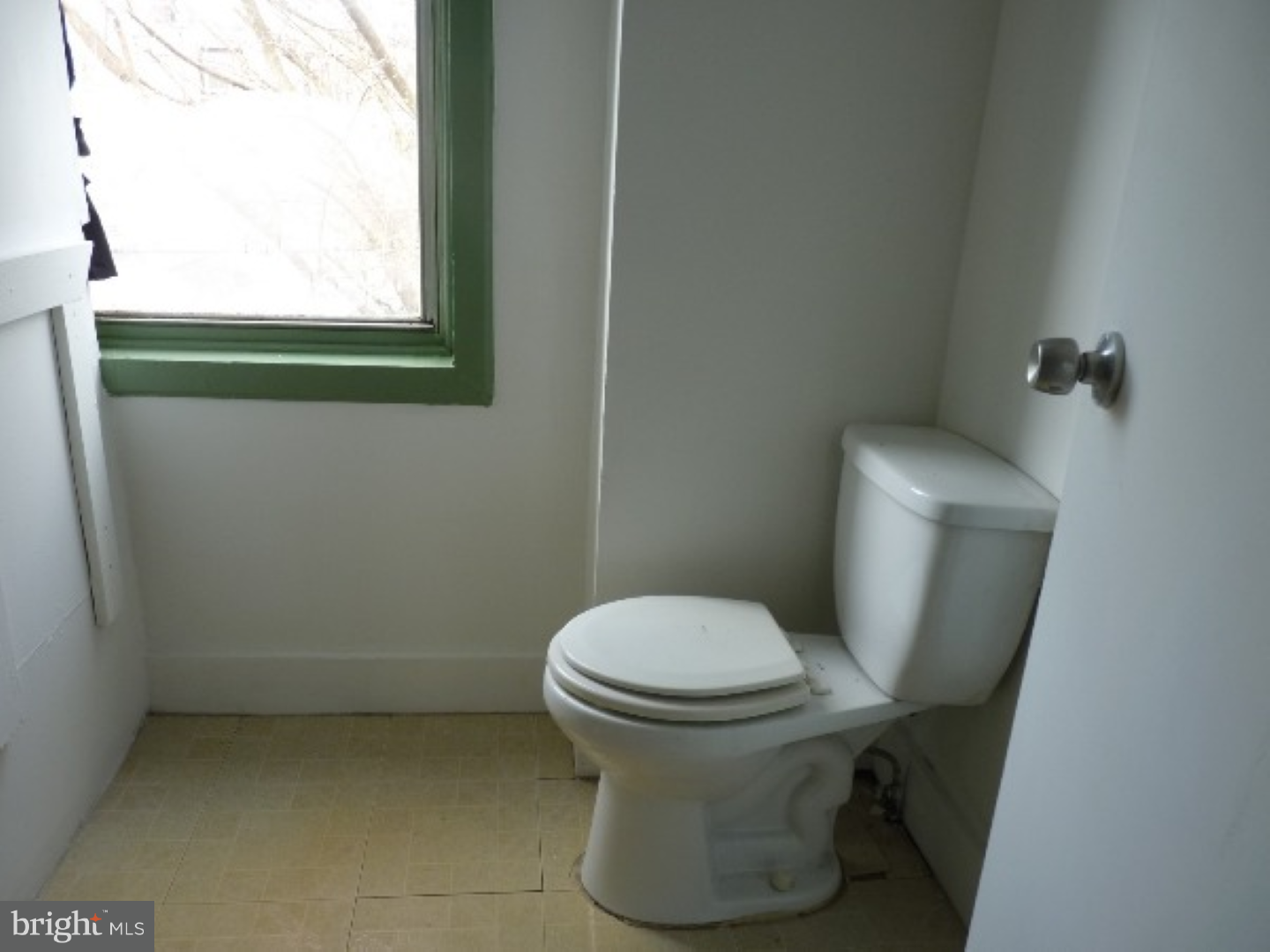 1930 Ruan Street Philadelphia, PA 19124 - Photo 8 of 13 Bathroom