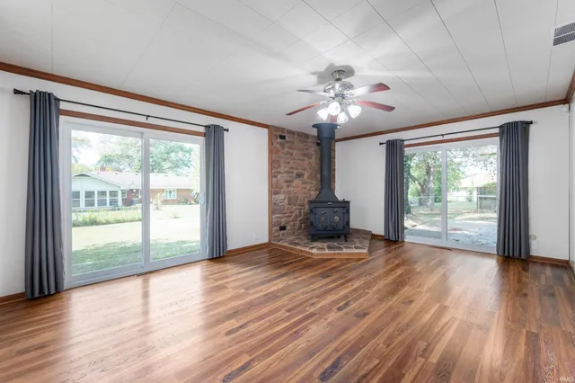 $259,900 | 1303 North Brentwood Lane, Muncie, IN 47304