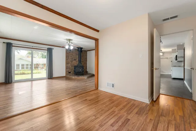 $259,900 | 1303 North Brentwood Lane, Muncie, IN 47304