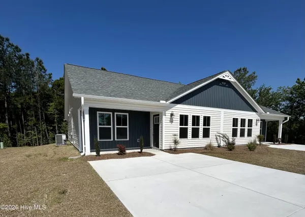 $260,000 | 502 Cove Drive, Newport, NC 28570