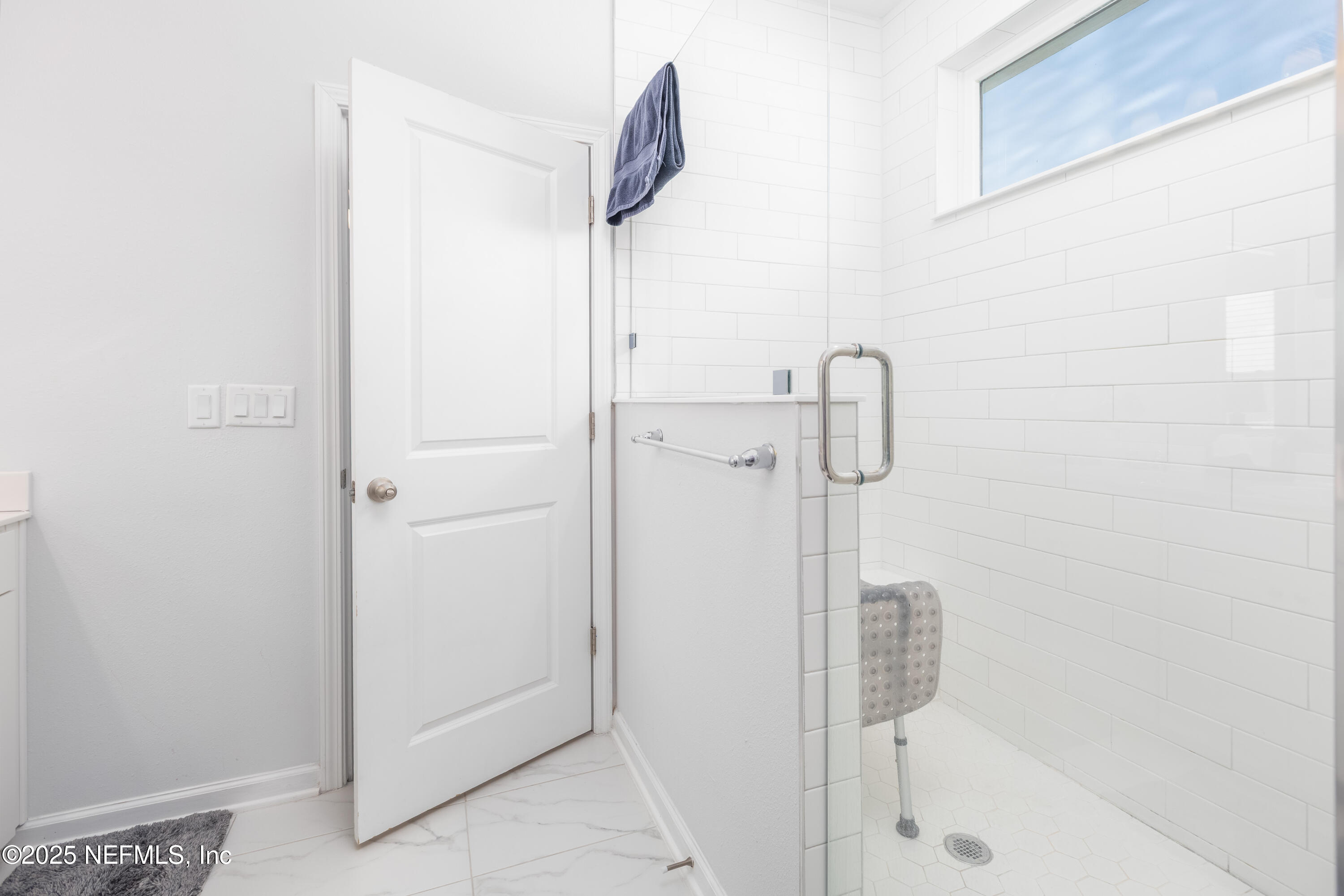 54 Wiltshire Drive St. Augustine, FL 32092 - Photo 8 of 23 a bathroom with a shower