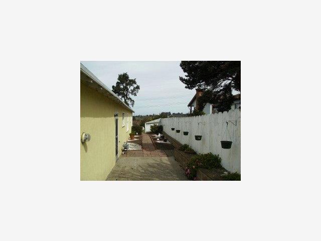 1067 Paloma Road Del Rey Oaks, CA 93940 - Photo 6 of 9 Gallery Image 6