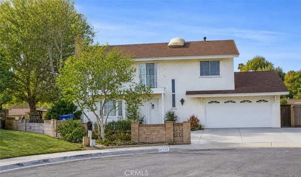 $799,900 | 27727 Stardale Drive, Saugus, CA 91350