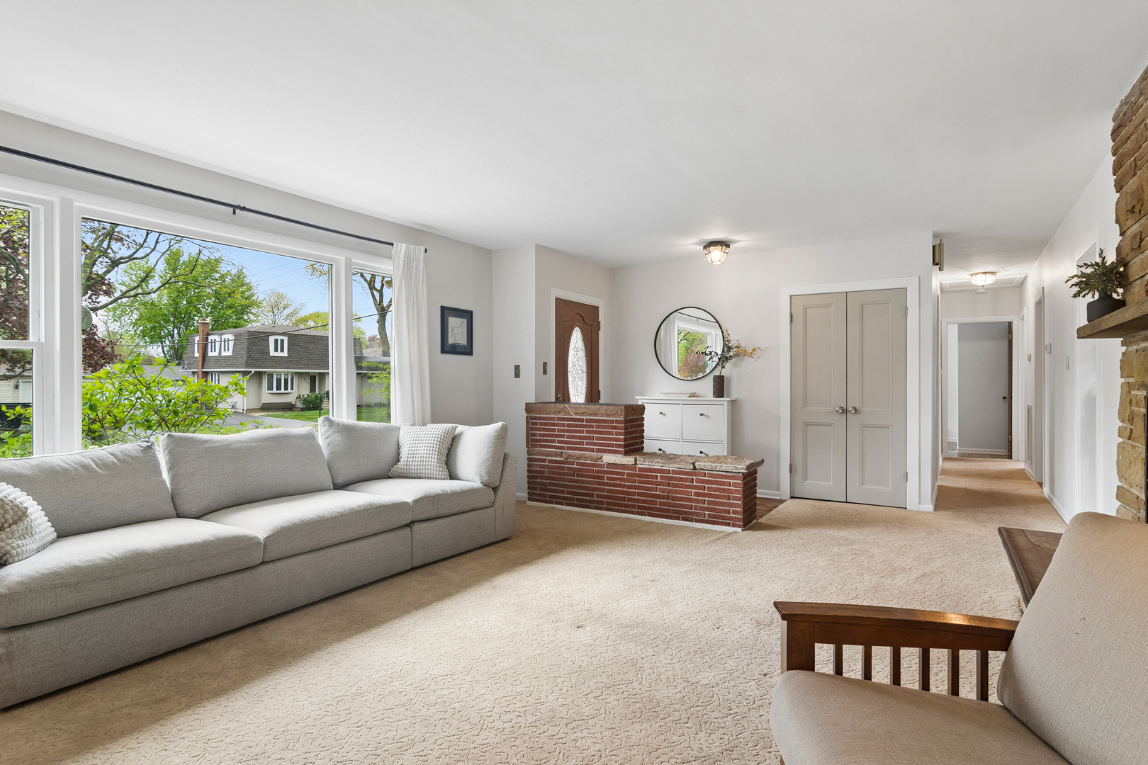 429 West Helen Road Palatine, IL 60067 - Photo 5 of 21