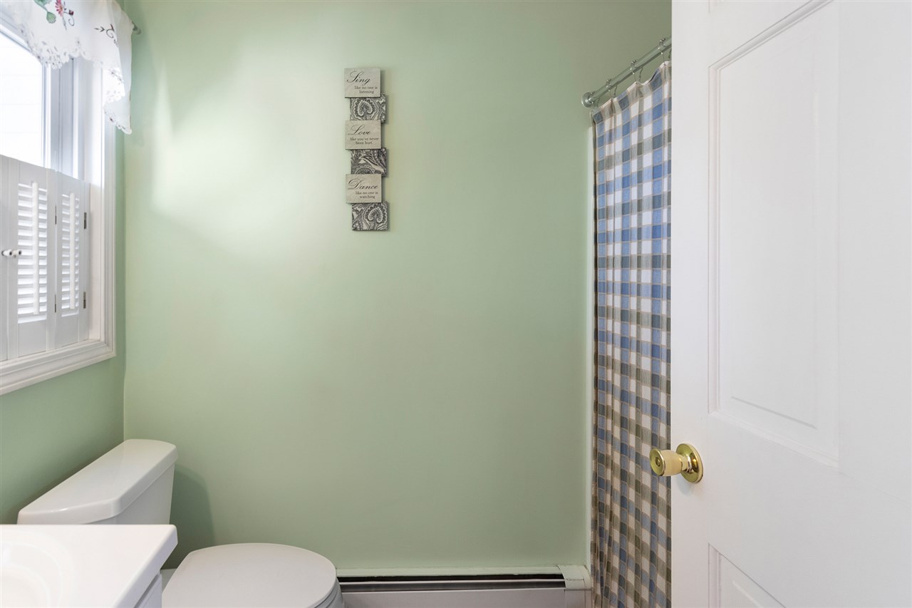 250 Dockham Shore Road Gilford, NH 03249 - Photo 20 of 40