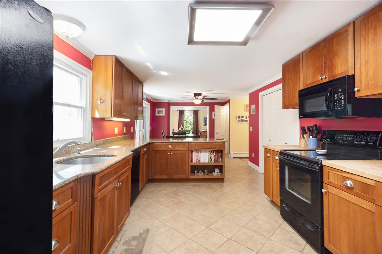 250 Dockham Shore Road Gilford, NH 03249 - Photo 3 of 40