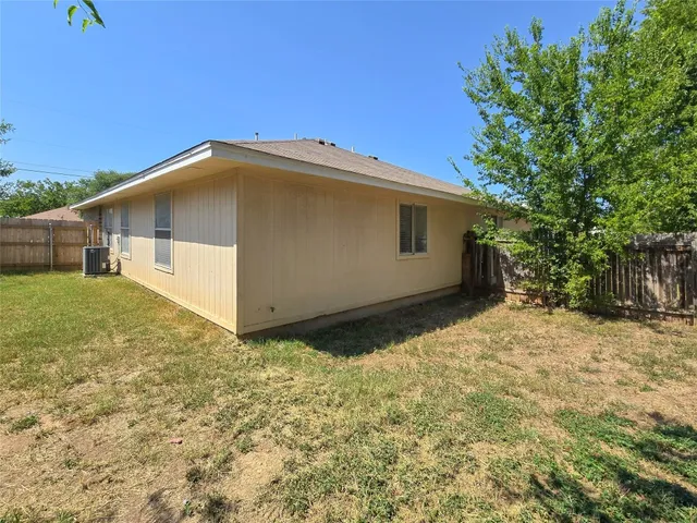 $1,495 | 300 Tamara Drive, Unit B, Georgetown, TX 78628