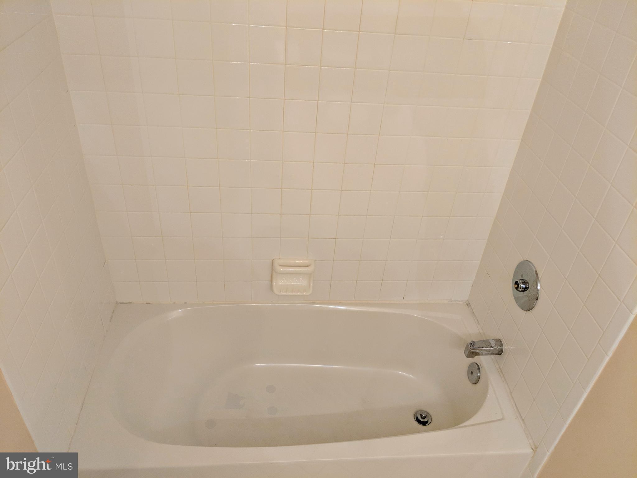 4207 Huntshire Road Randallstown, MD 21133 - Photo 16 of 29 Bath