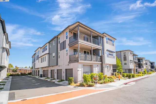 $748,000 | 675 Delve Court, Hayward, CA 94544