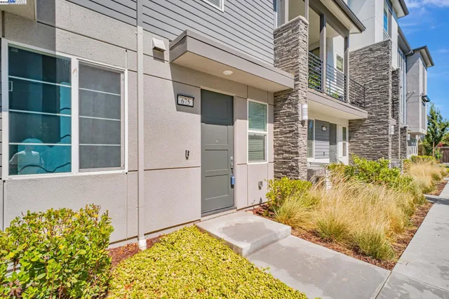 $748,000 | 675 Delve Court, Hayward, CA 94544