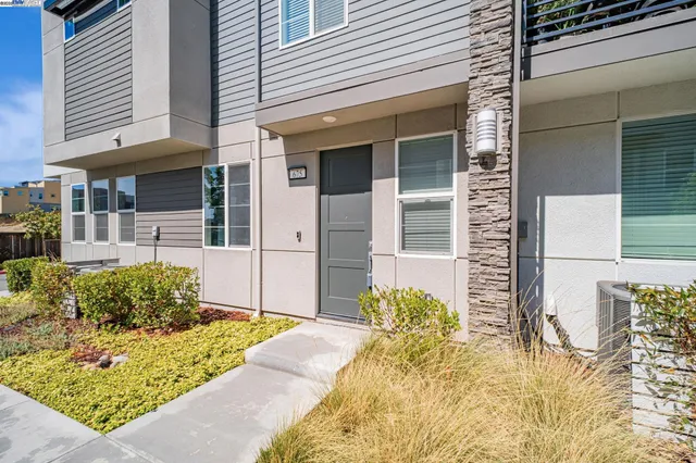 $748,000 | 675 Delve Court, Hayward, CA 94544