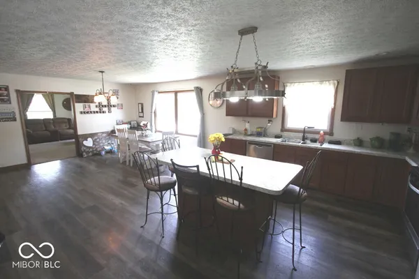 $449,900 | 5671 East 350 South, Waldron, IN 46182