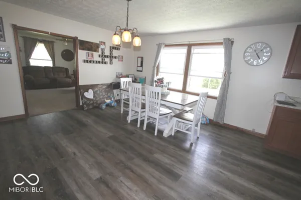 $449,900 | 5671 East 350 South, Waldron, IN 46182