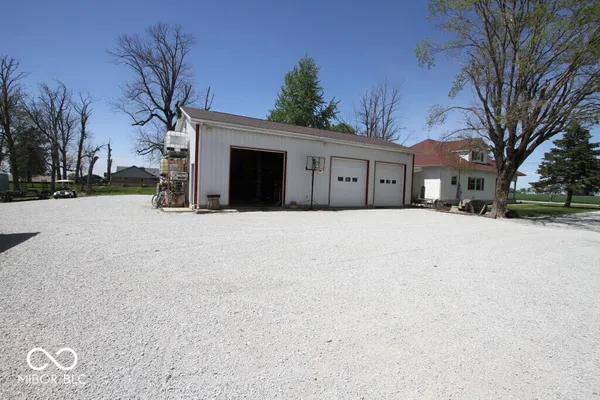 $449,900 | 5671 East 350 South, Waldron, IN 46182