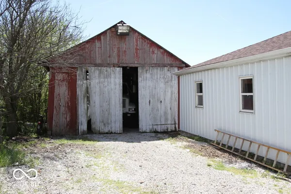 $449,900 | 5671 East 350 South, Waldron, IN 46182