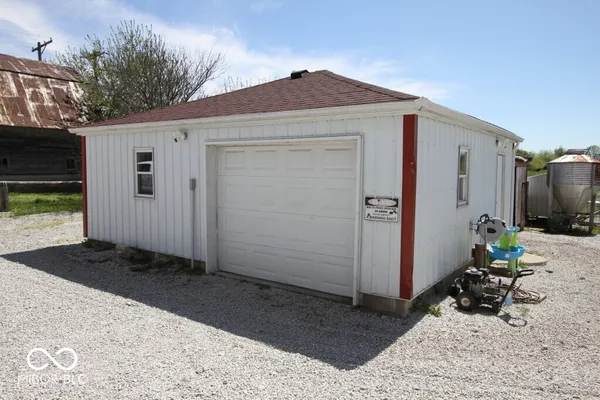 $449,900 | 5671 East 350 South, Waldron, IN 46182
